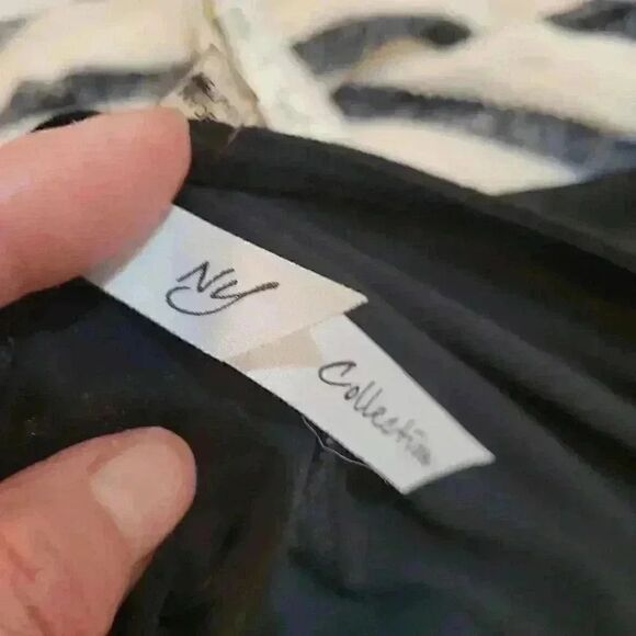 NY Collection Women's Black Poly/Spandex Knit Lace Half Length Sleeve Top EUC - Picture 6 of 12